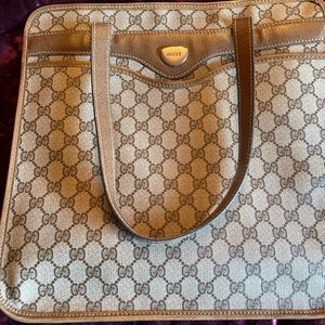 Gorgeous great like new condition gucci